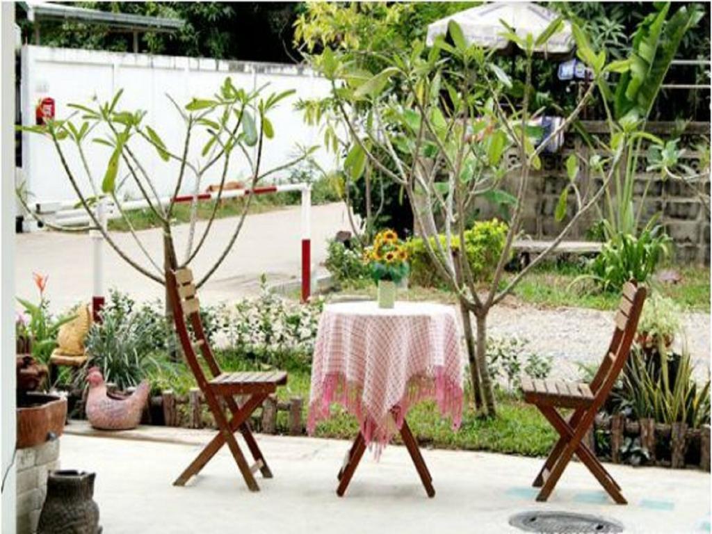 The European Place Banguecoque Exterior foto